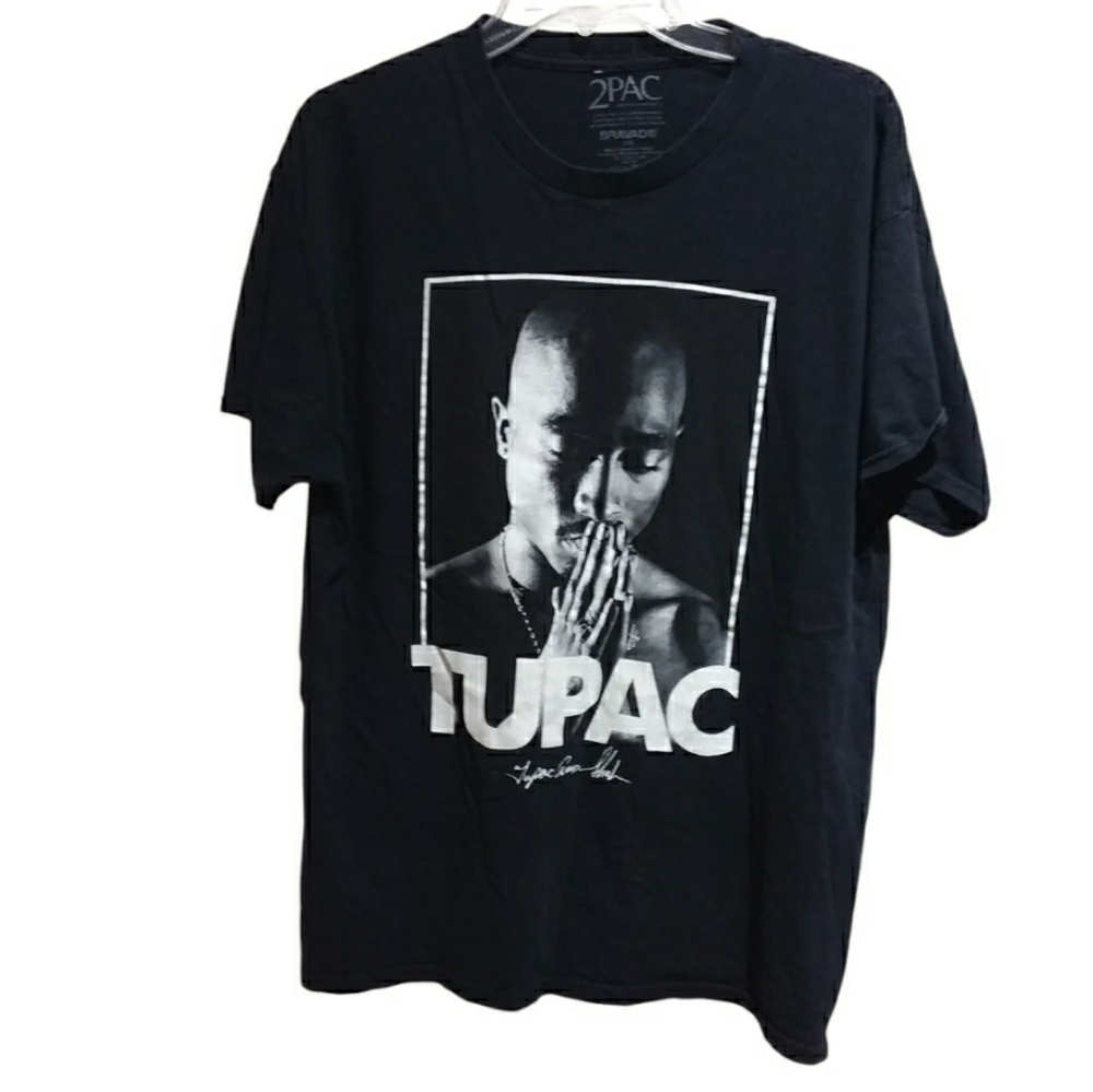2PAC Men Black & White  T Shirt